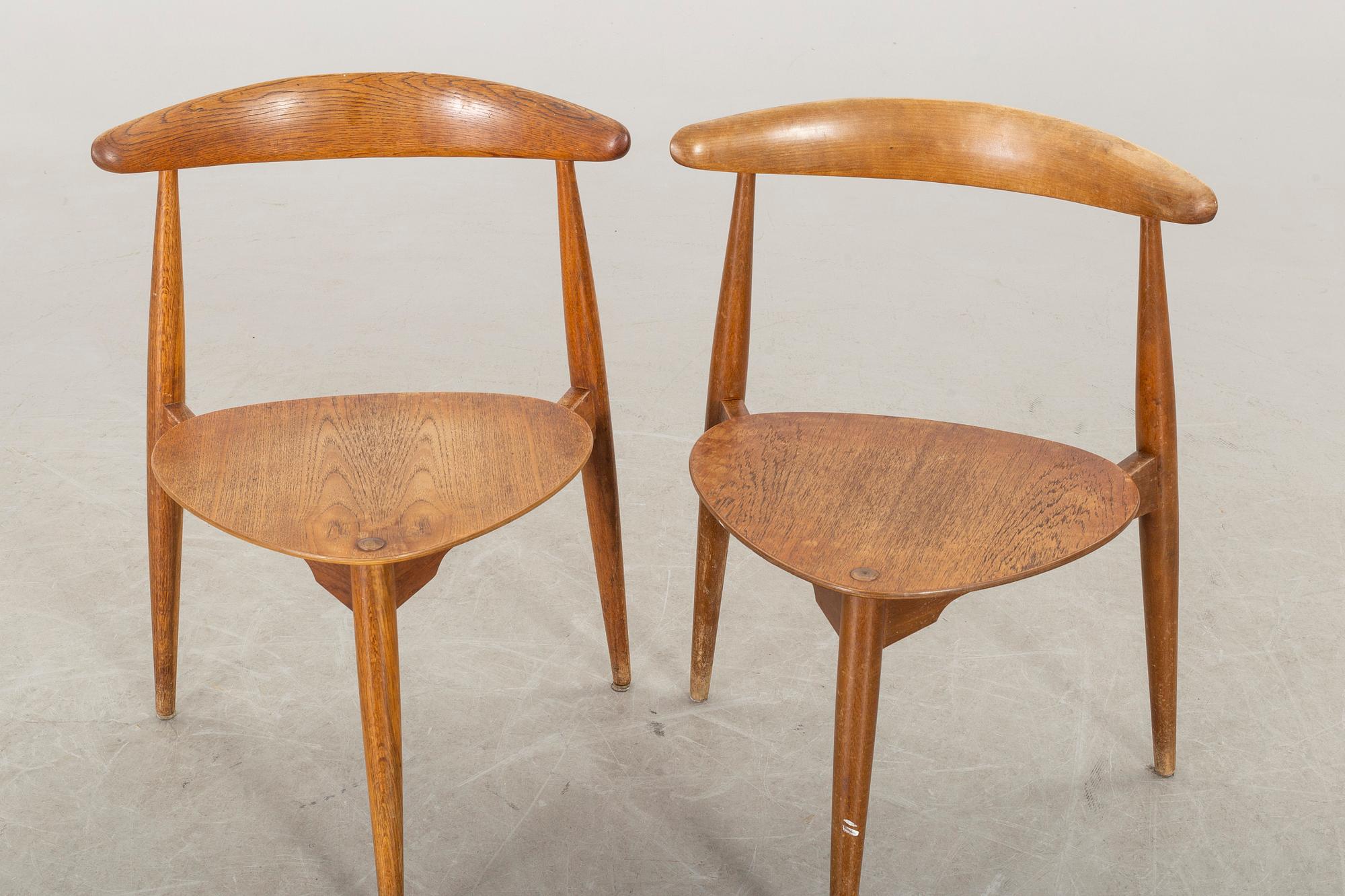 HANS J WEGNER, Stolar ett par "Hjertestolen".