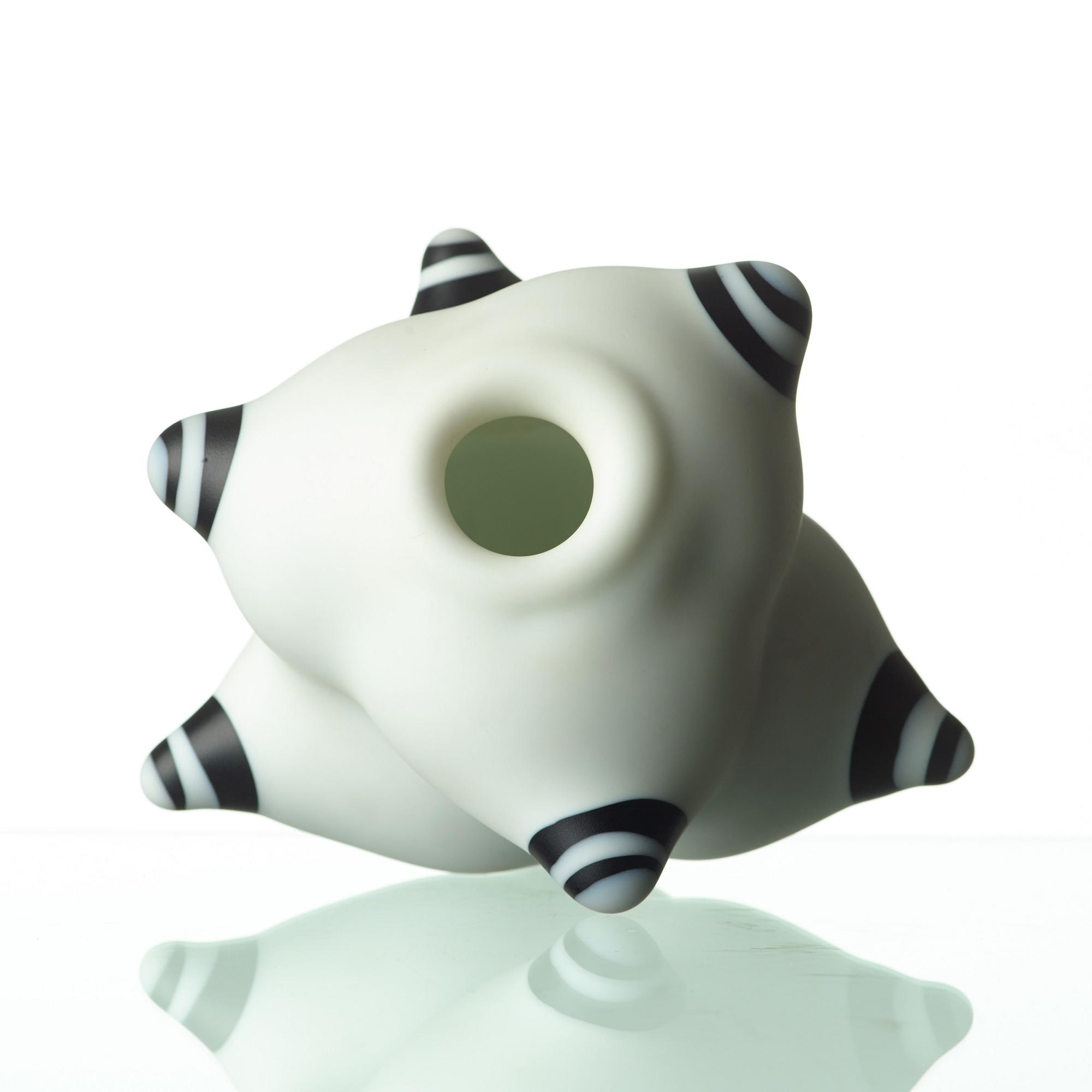 A unique Per B Sundberg glass vase, Orrefors 2003.