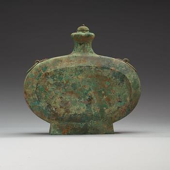 A Bronze wine flask with cover (Bianhu), presumably Han dynasty (206 BC-220 AD).