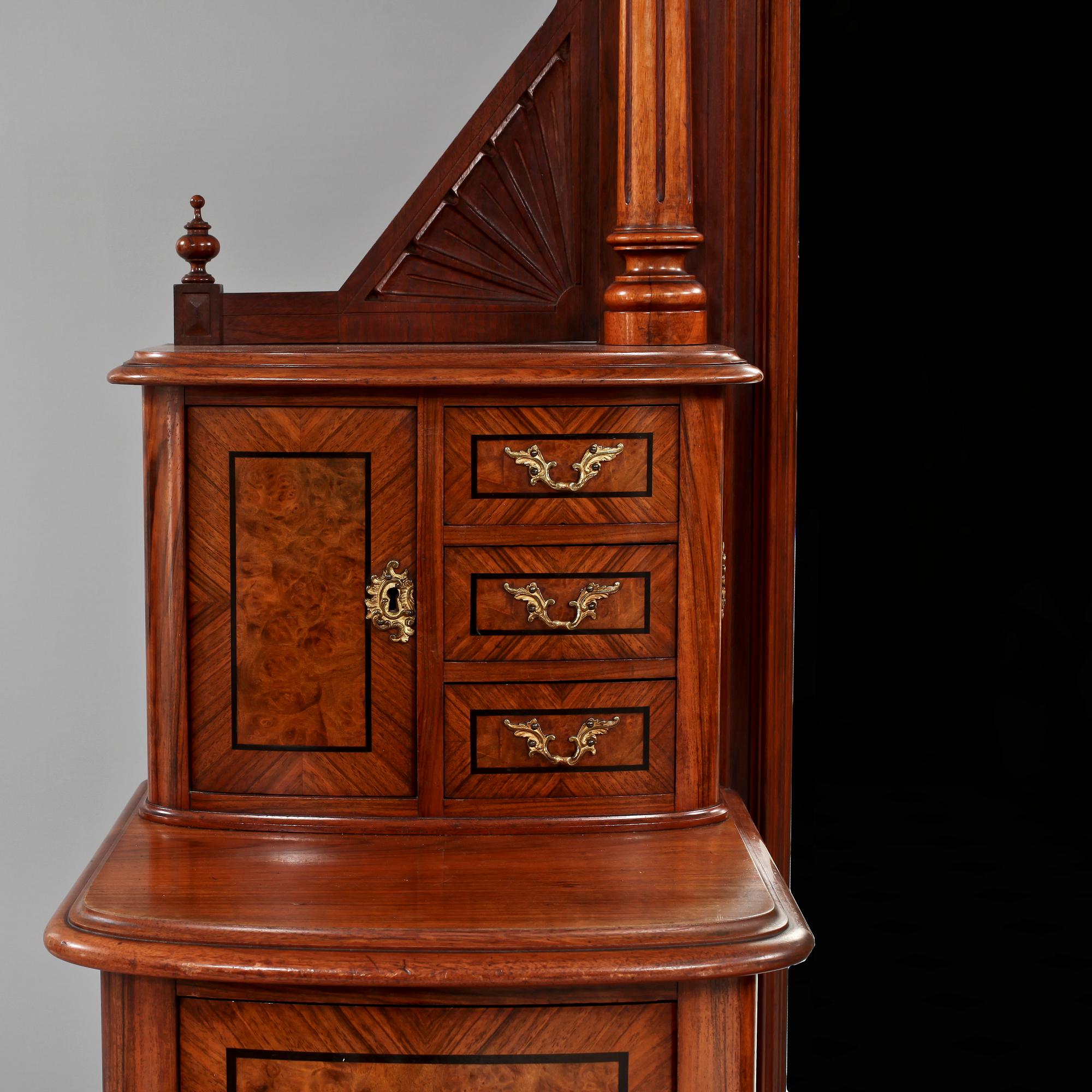 HALLMÖBEL, nyrenässans, 1800-talets andra hälft.