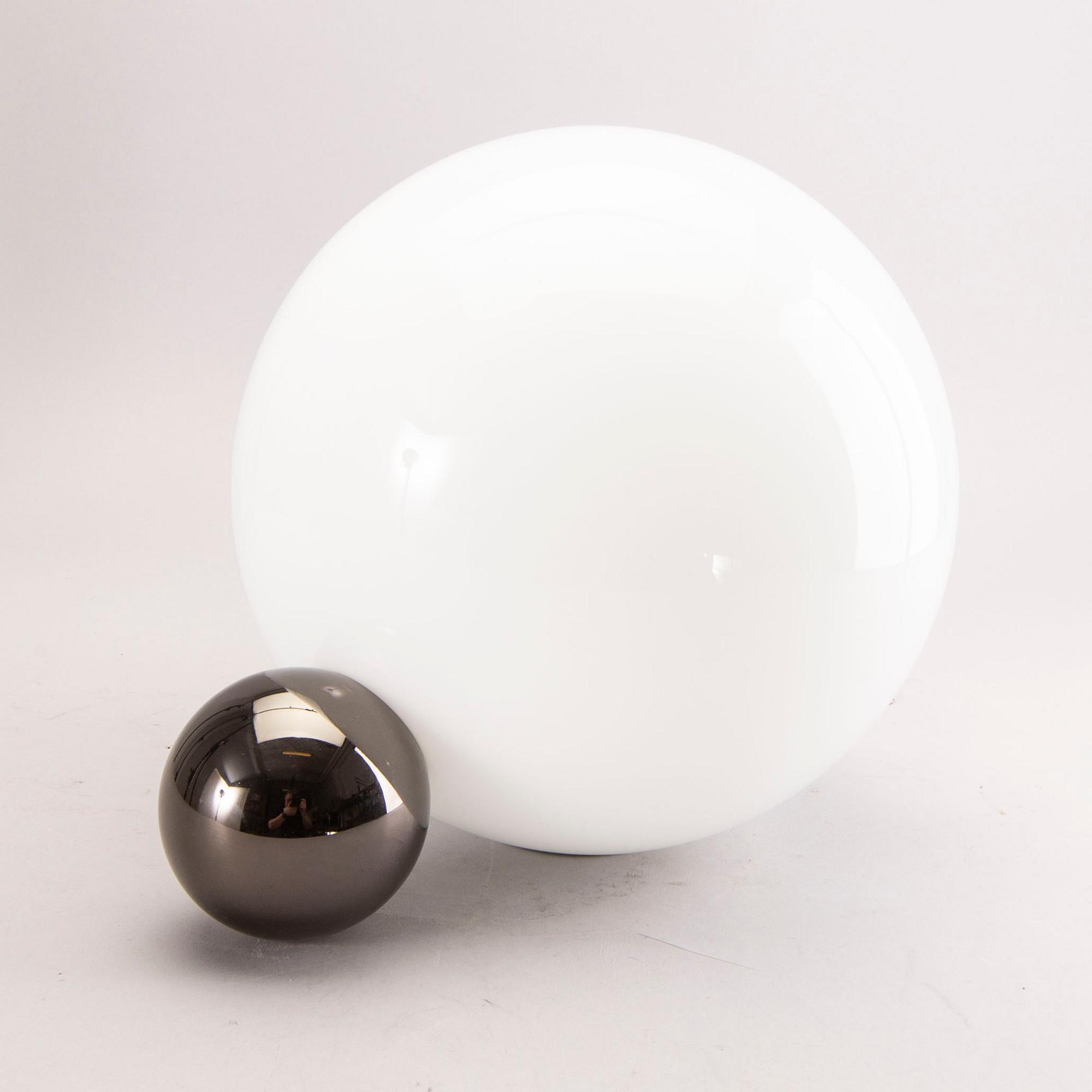 Michael Anastassiades, bordslampa  "copy cat" för Flos 2000-tal.