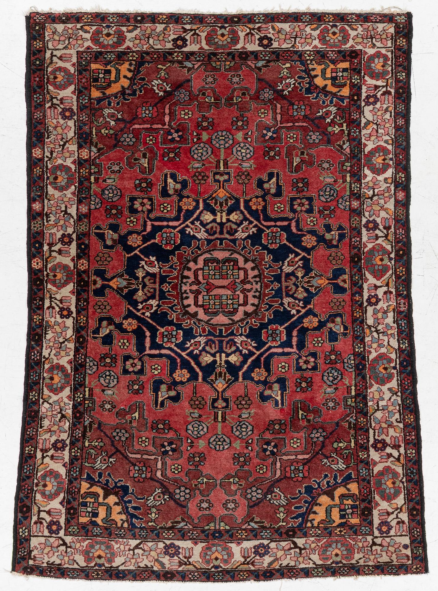 Carpet, Hamadan, approx. 188 x 128 cm.