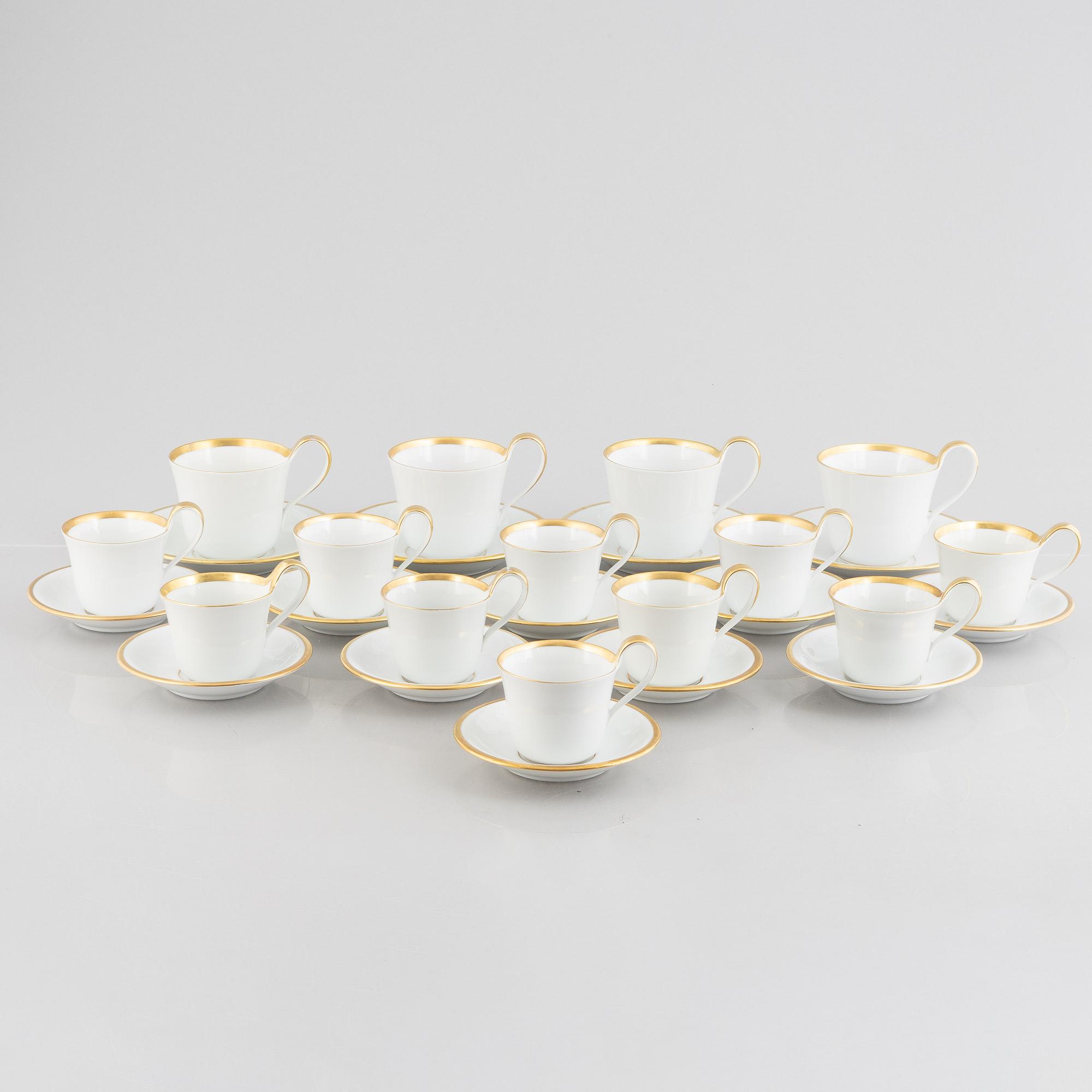 Bing & Grøndahl och Royal Copenhagen, te- och kaffeservis, 14 delar, Danmark.