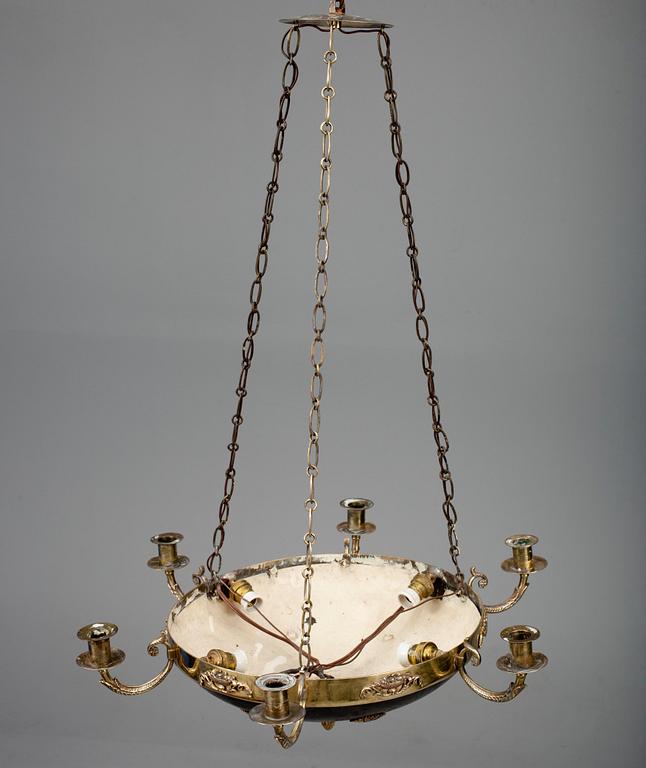 TAKAMPEL, empire, 1800-talets början. H  82.
