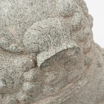 TRÄDGÅRDSSKULPTURER, ett par, sten, 1900-talets slut.