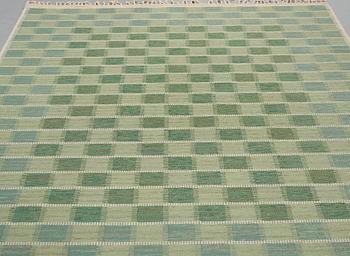 Barbro Nilsson, A CARPET, Schackrutan grön", flat weave, ca 267 x 206,5 cm, signed AB MMF BN.