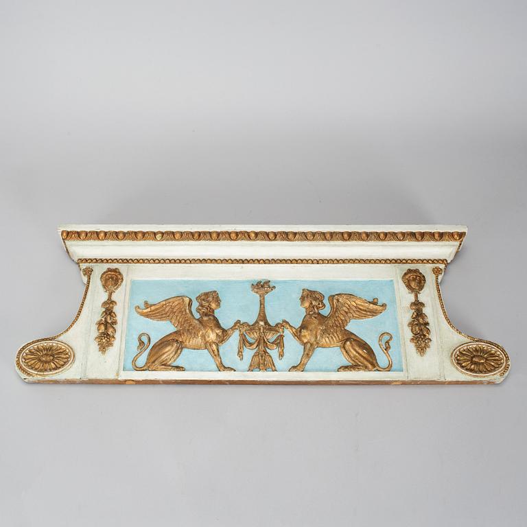 A late gustavian crest, ca 1800.