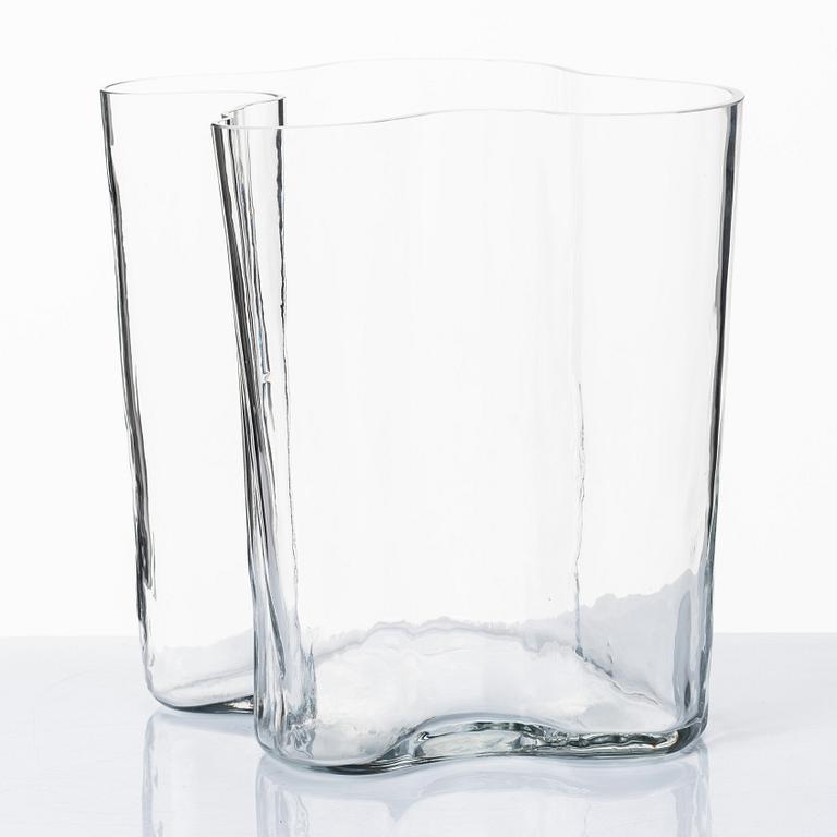 Alvar Aalto, a "model 3031" mould blown glass vase, Iittala, Finland, probably 1960-70's.