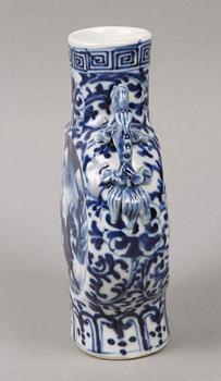 PILGRIMSFLASKA, porslin, Kina, 1800-tal.