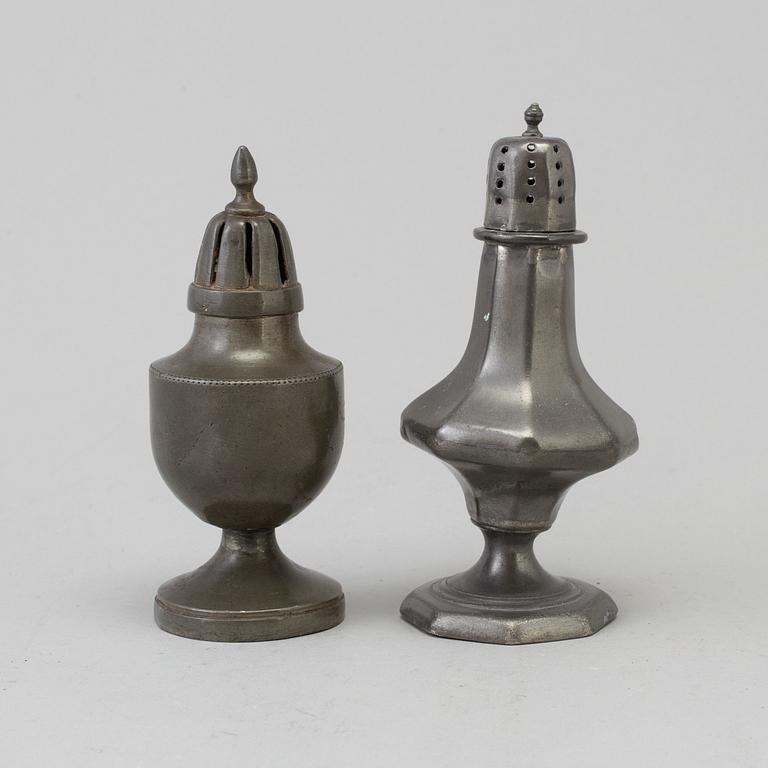 STRÖARE, 2 st, tenn, 1700-tal.