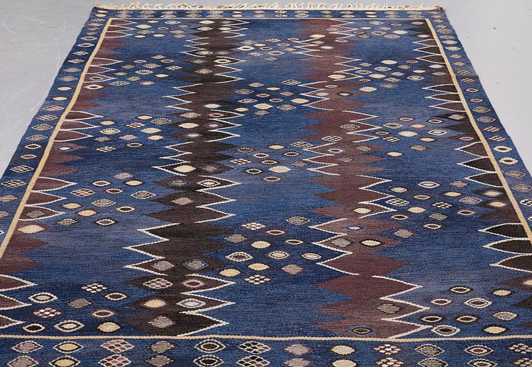 Barbro Nilsson, A CARPET, "Snäckorna", flat weave, ca 278 x 191,5-194 cm, signed AB MMF BN.