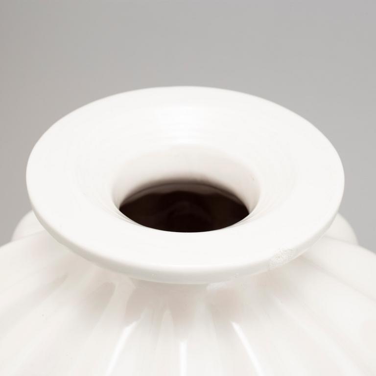 Ewald Dahlskog, a pair of faience vases from Bo Fajans.