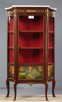 VITRINSKÅP, Louis XVI-stil, Spanien, 1900-tal.