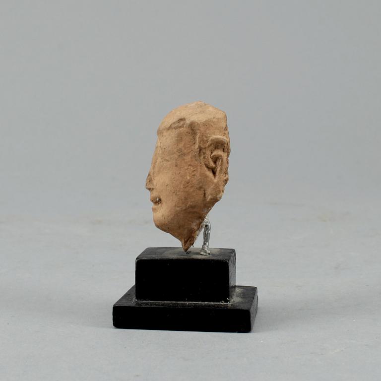 FRAGMENT, terrakotta, Korea, arkaiserande.