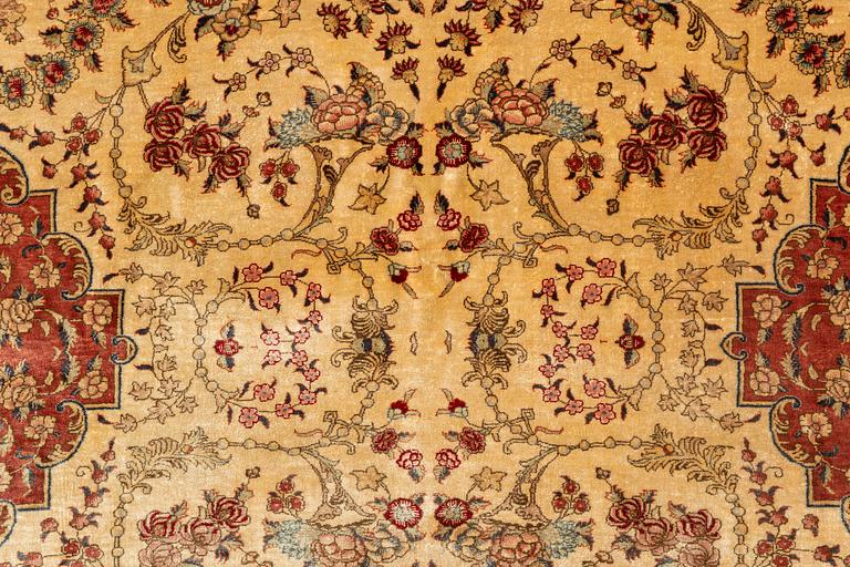 Matta, Old, silk Ghom, ca 188 x 130 cm.