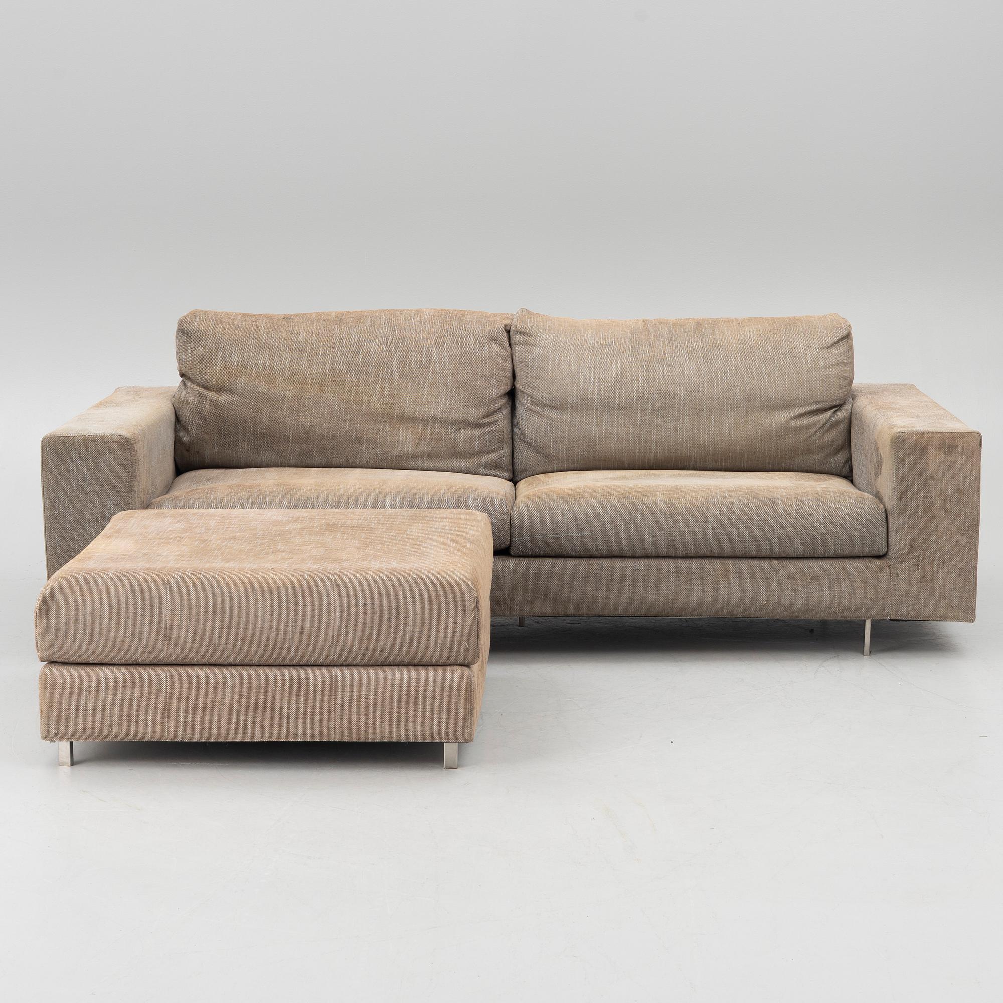 Soffa och sittpuff, 2000-tal.