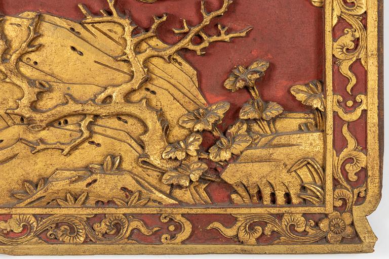 A Chinese sculptured wooden panel, Qing dynasty, 19th Century.