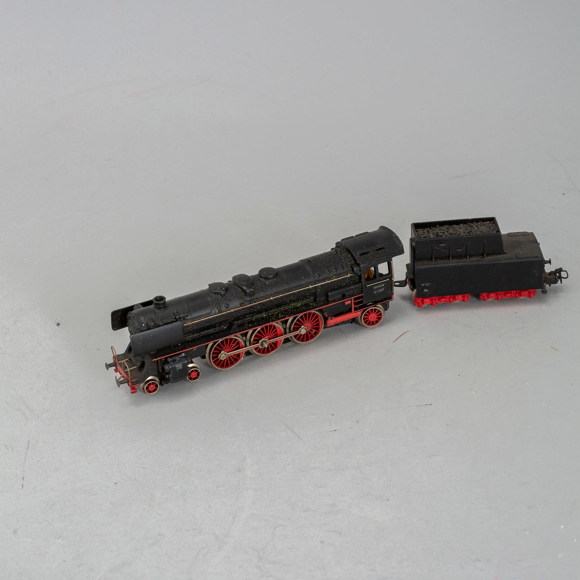 MÄRKLIN, H0, Lok, vagnar och räls.