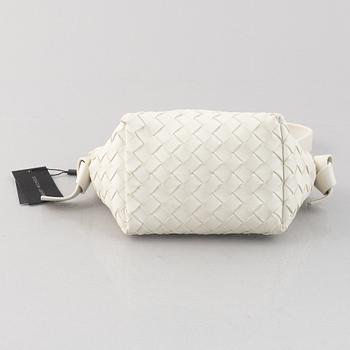 Bottega Veneta, bag "Snap intreccio bague".