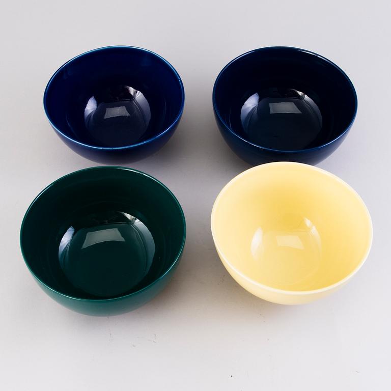 KAJ FRANCK, A 67-piece SET OF KILTA / TEEMA FAYENCE / PORCELAIN by Arabia.