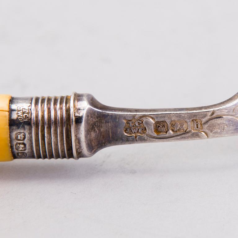 CUTLERY, 12+12, silver with bone handles, Sheffield 1894.