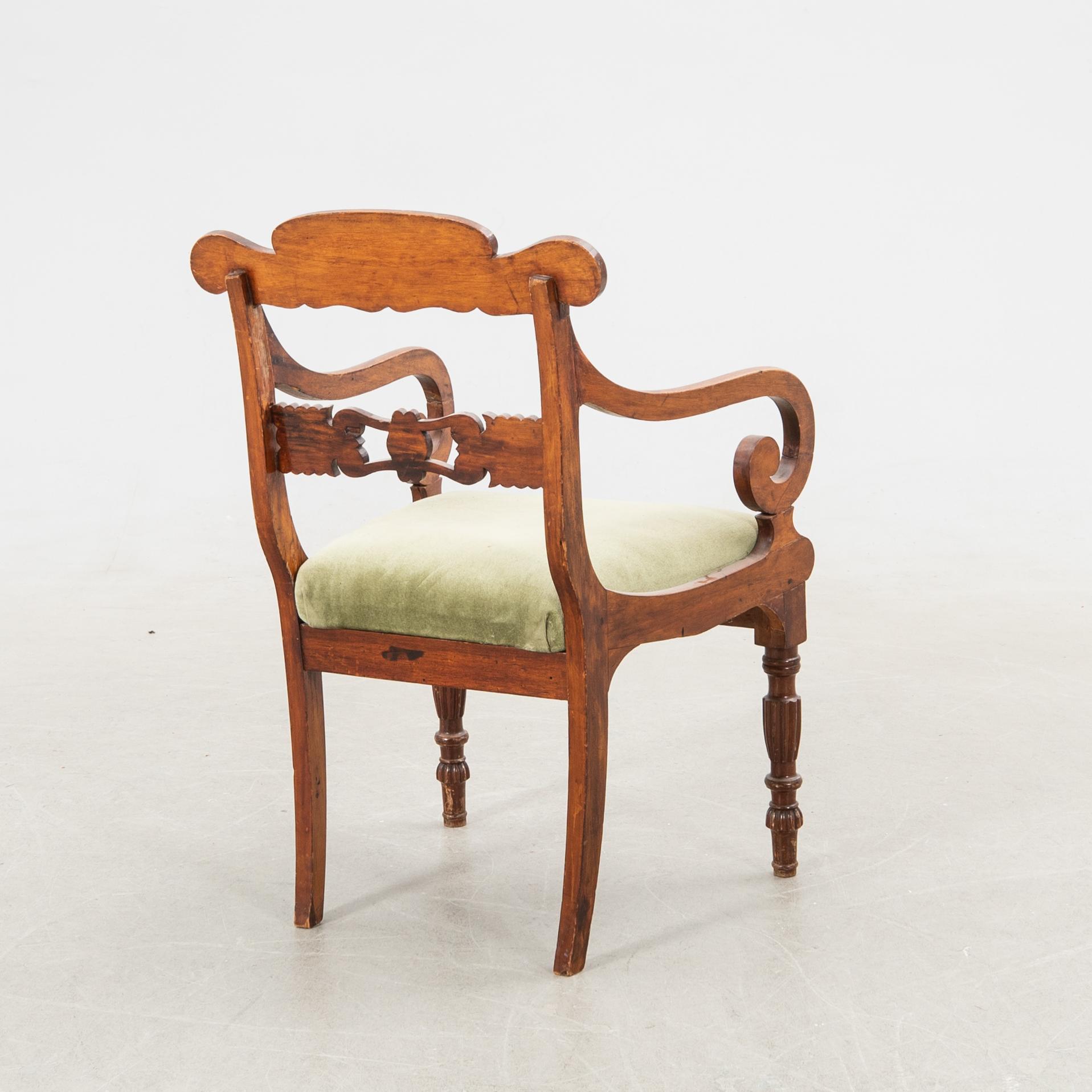 Karmstol senempire 1800-talets mitt.