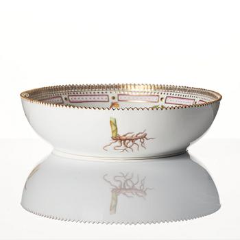 A Royal Copenhagen 'Flora Danica' serving dish and a dessert dish, Denmark, 20th century.