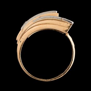 A RING, brilliant and old cut diamonds, 14K gold. Birger Wilhelm Nordström, Helsingfors 1953-1970.