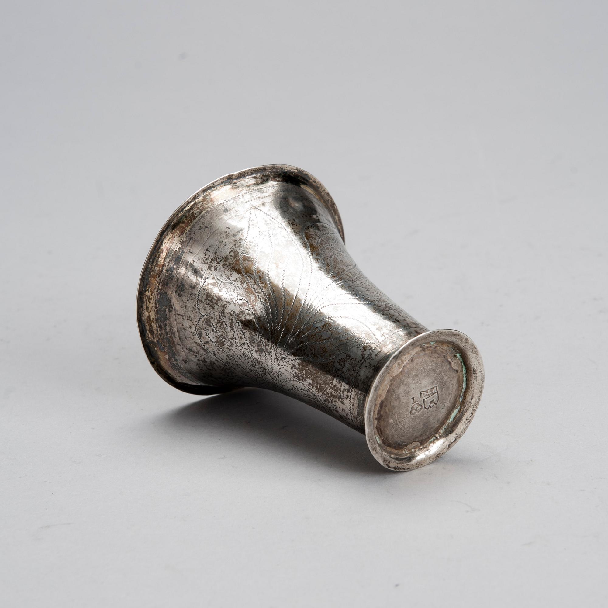 BÄGARE, silver, Petter Törnqvist (1785-1814) Tavastehus, Finland. Vikt 56,8 g.