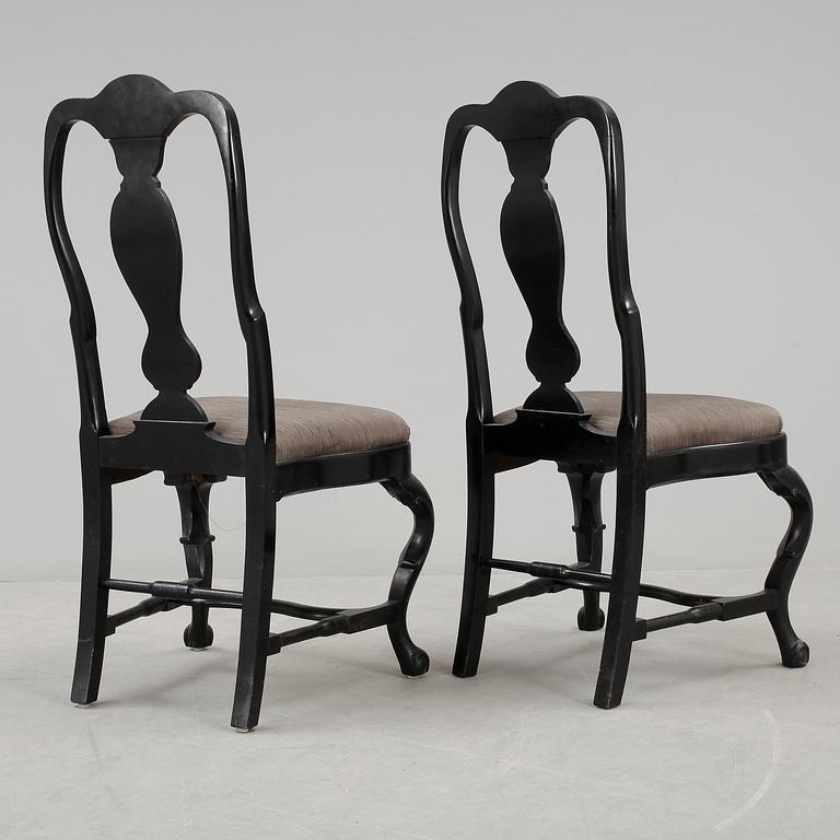 STOLAR, ett par, barockstil. 1900-tal.