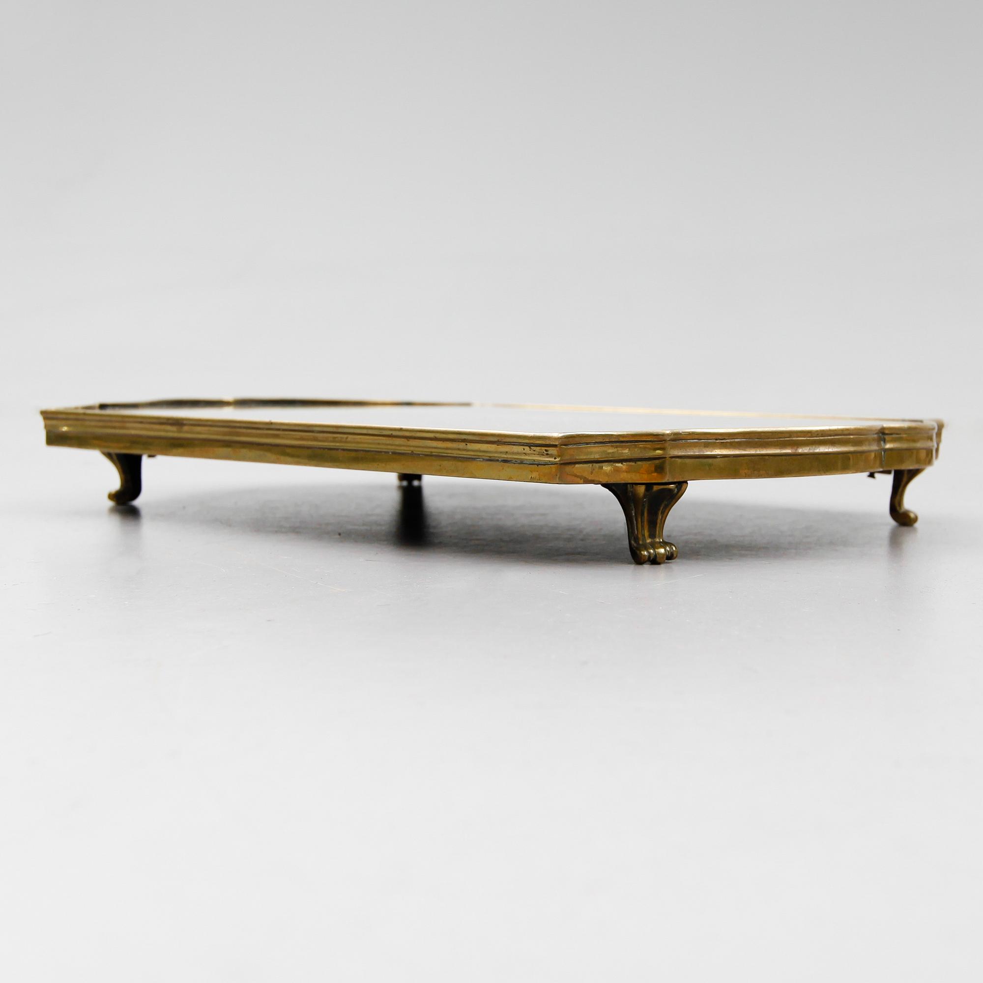 SPEGELPLATEAU, mässing, 1700-tal.