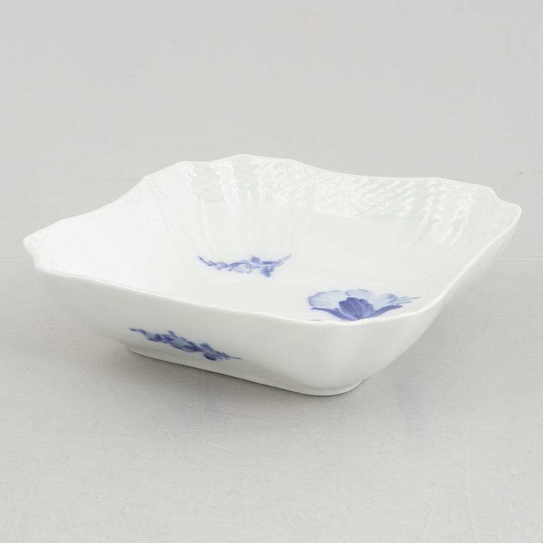 Royal Copenhagen, mat- och kaffeservis, porslin, 108 delar, "Blå blomst", Danmark.