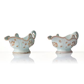 A set of two iron red and gold sauce boats, Qing dynasty, Qianlong (1736-95).