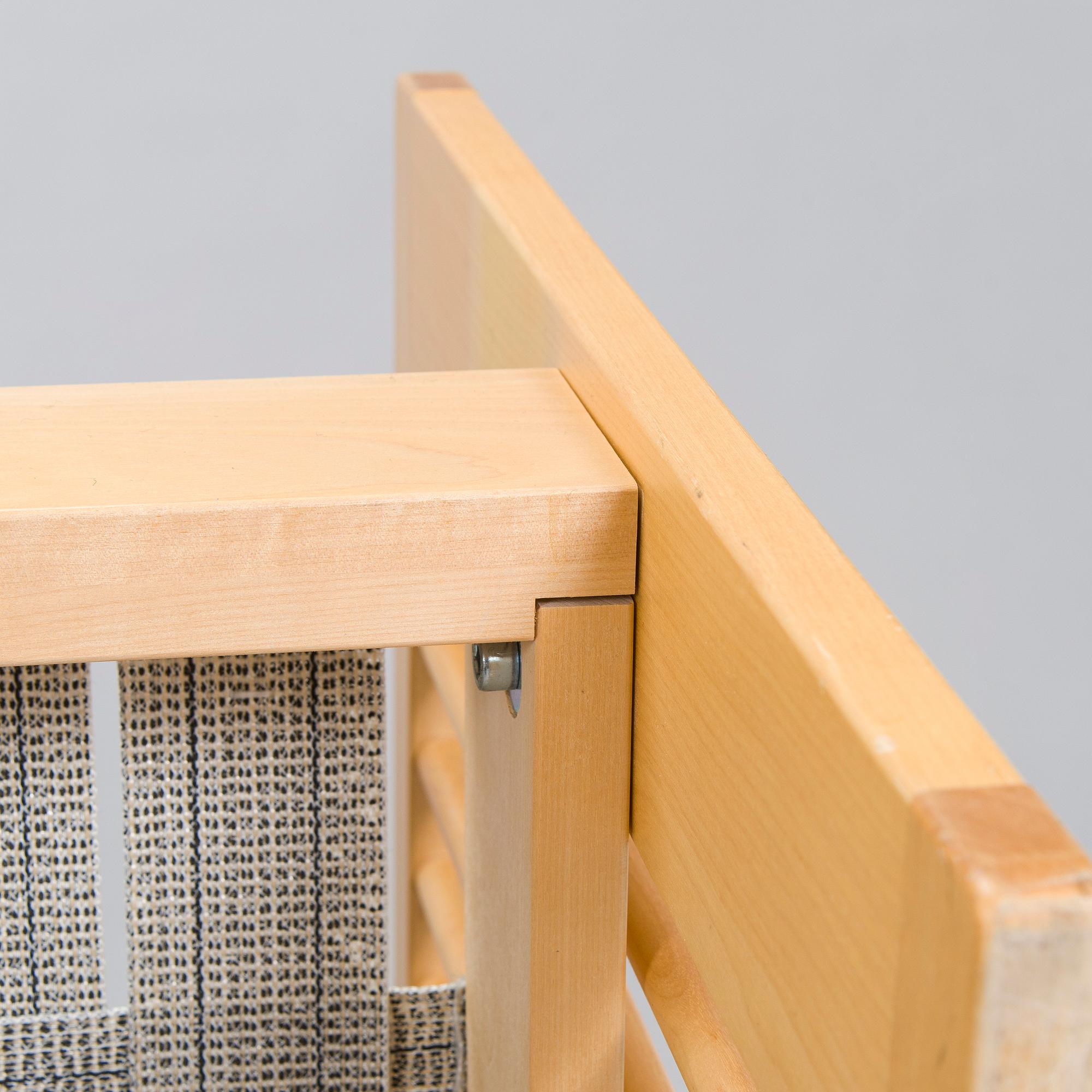 Ben af Schultén, nojatuolipari, malli 444, Artek 1900-luvun loppu.