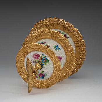 A porcelain cake stand, Imperial porcelain manufactory, St Petersburg, Russia, period of Tsar Nicholas I (1825-55).