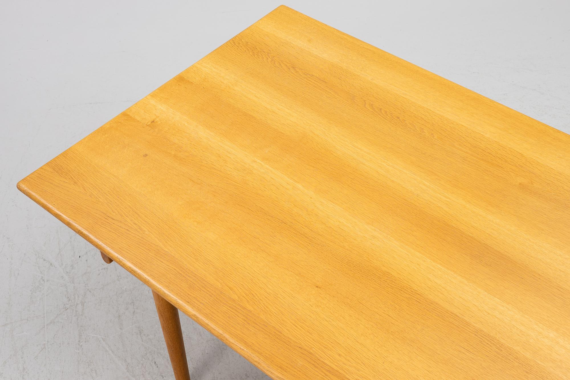 Hans J Wegner, matbord, "CH327", Andreas Tuck, Danmark,.