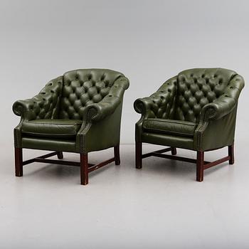 FÅTÖLJER, 1 par, England, 1900-talets andra hälft.