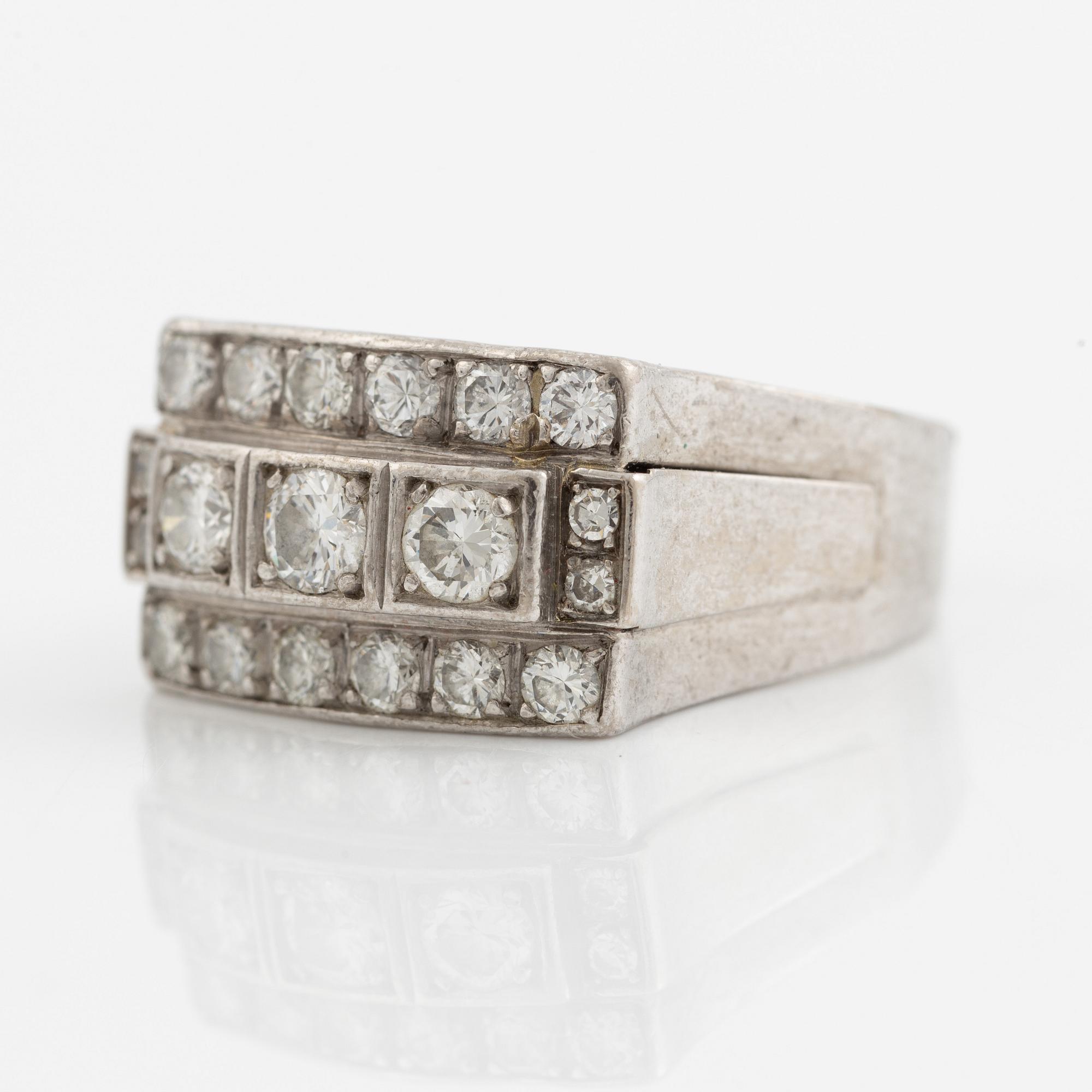 Ring 18K vitguld och tre rader med briljantslipade diamanter, 1950-tal.