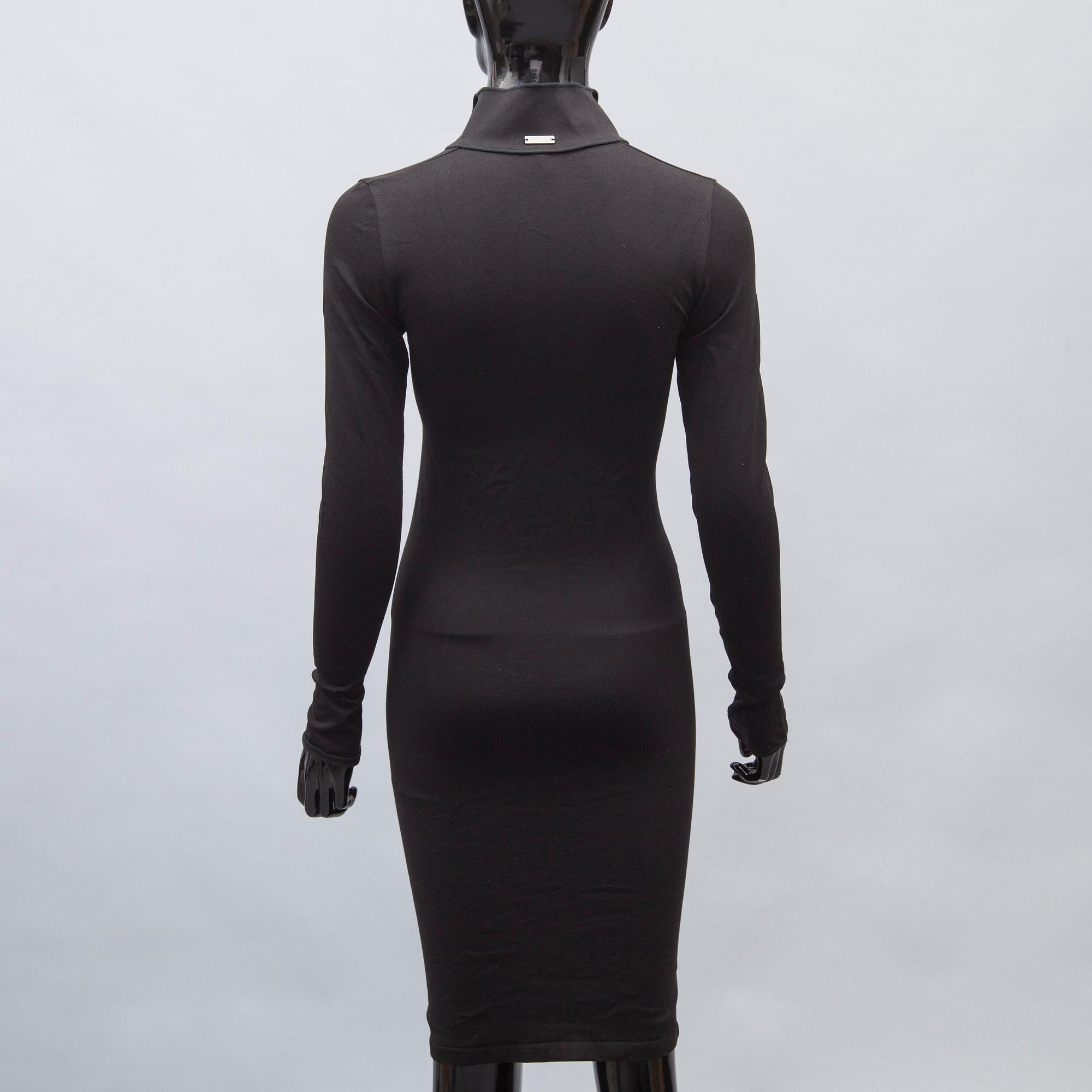 KLÄNNINGAR, 2 st, samt DRÄKT, 2 delar, Karl Lagerfeld för Wolford.