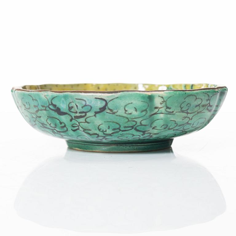 Skålfat, Kutani, "Yoshidaya revival", Edo, tidigt 1800-tal.