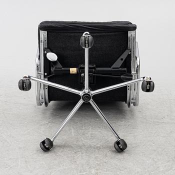 Charles & Ray Eames, a "Soft Pad" swiveling desk chair model EA217, Vitra.