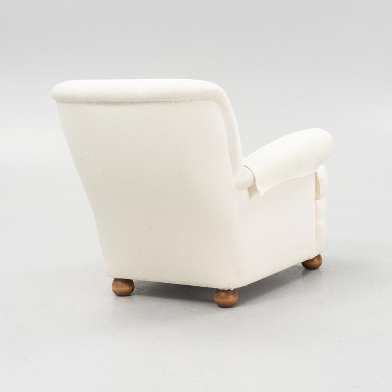 Josef Frank, an armchair, model 336, Firma Svenskt Tenn.