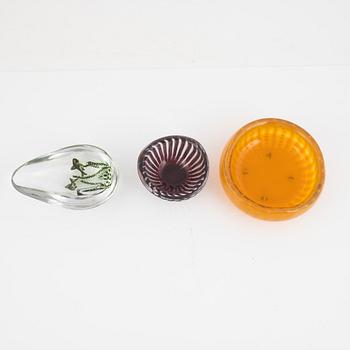 Glass items, 3 pieces, Orrefors and Kosta.