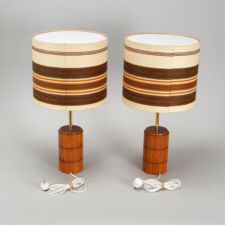 A pair of teak table lights, 1960's.