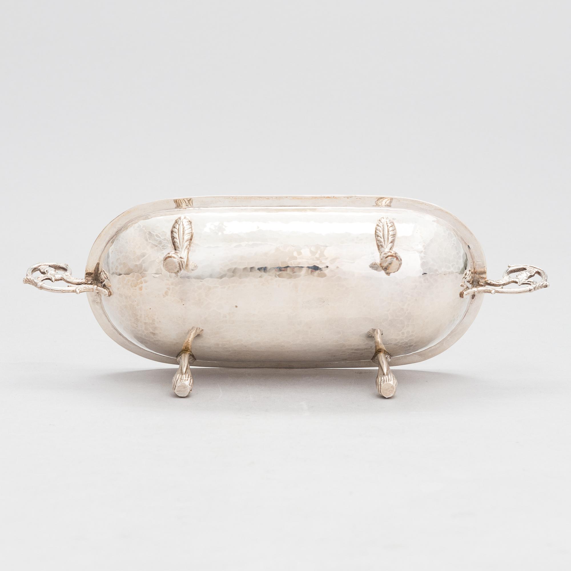 A sterling silver bowl, USA, turn of the 21st century.