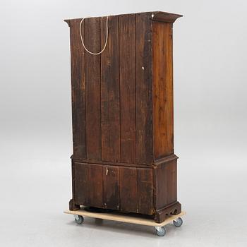 Vitrinskåp, 1700-tal, avlutat/bonat.