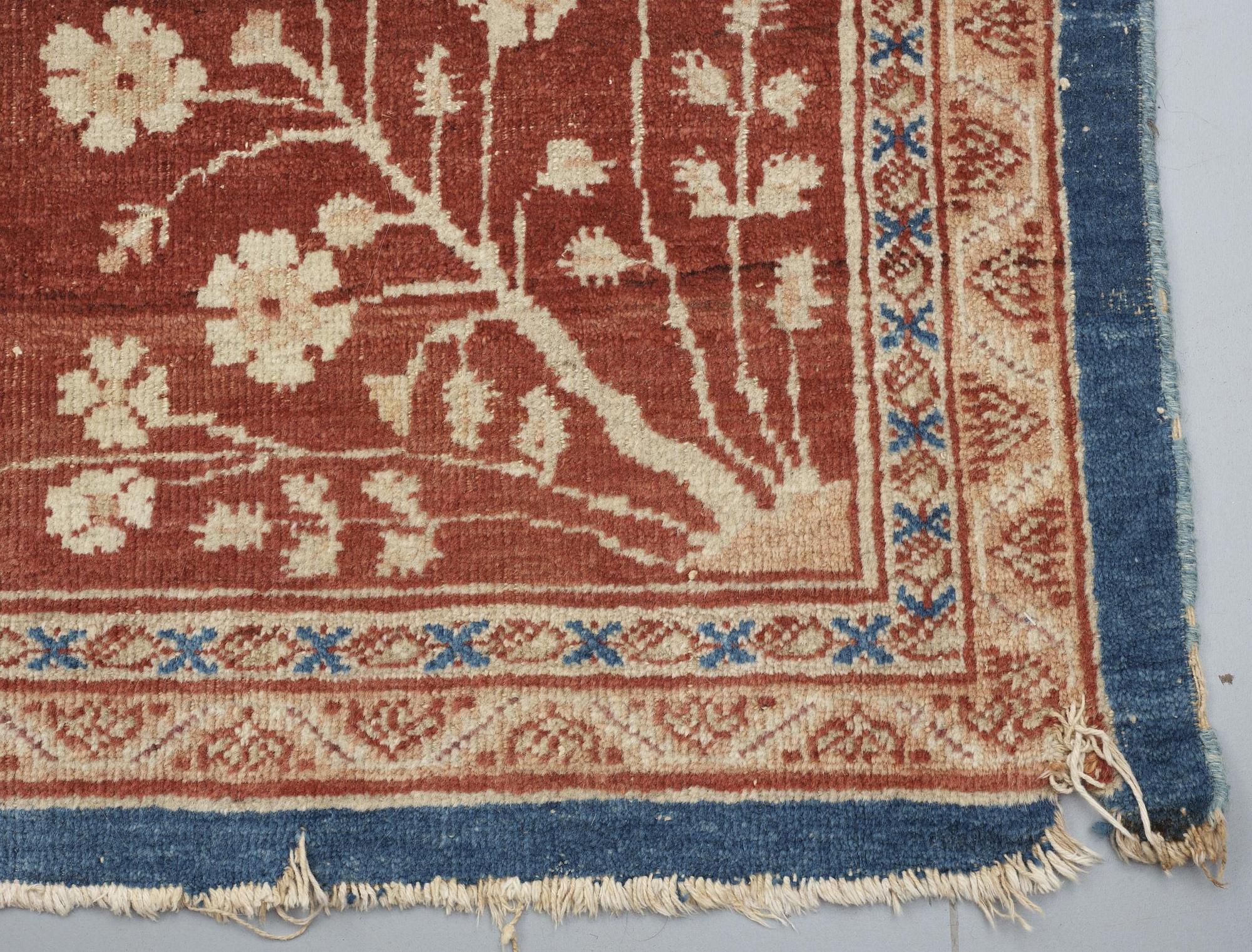 ANTIQUE MAHAL. 511,5 x 382,5 cm.