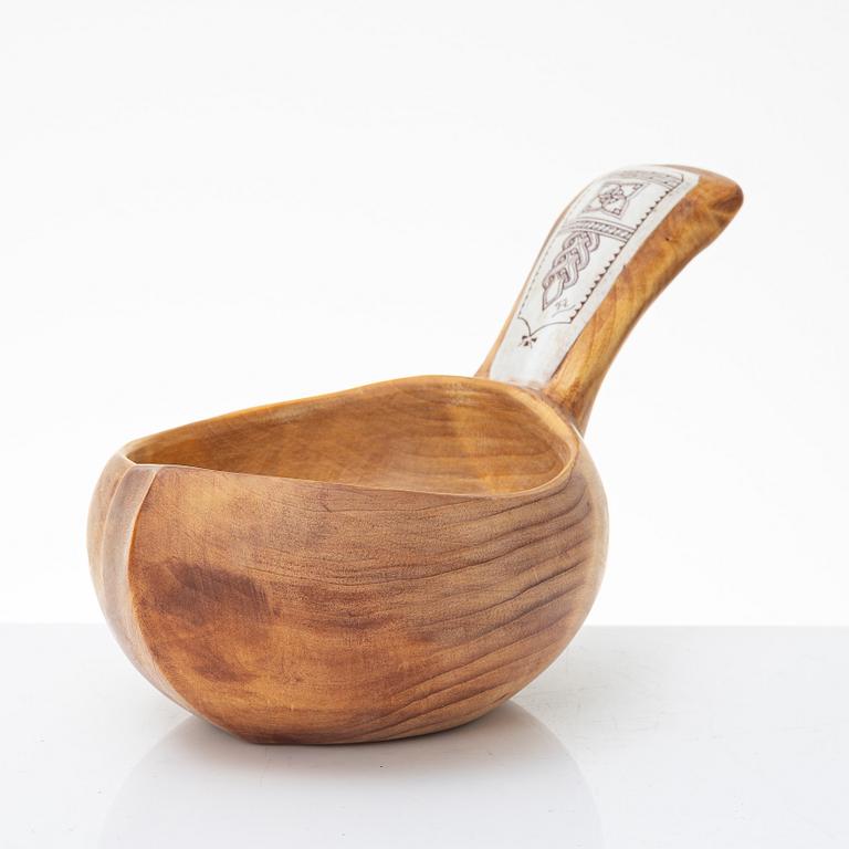 Tyko Harlald Lampa, cup, signed.