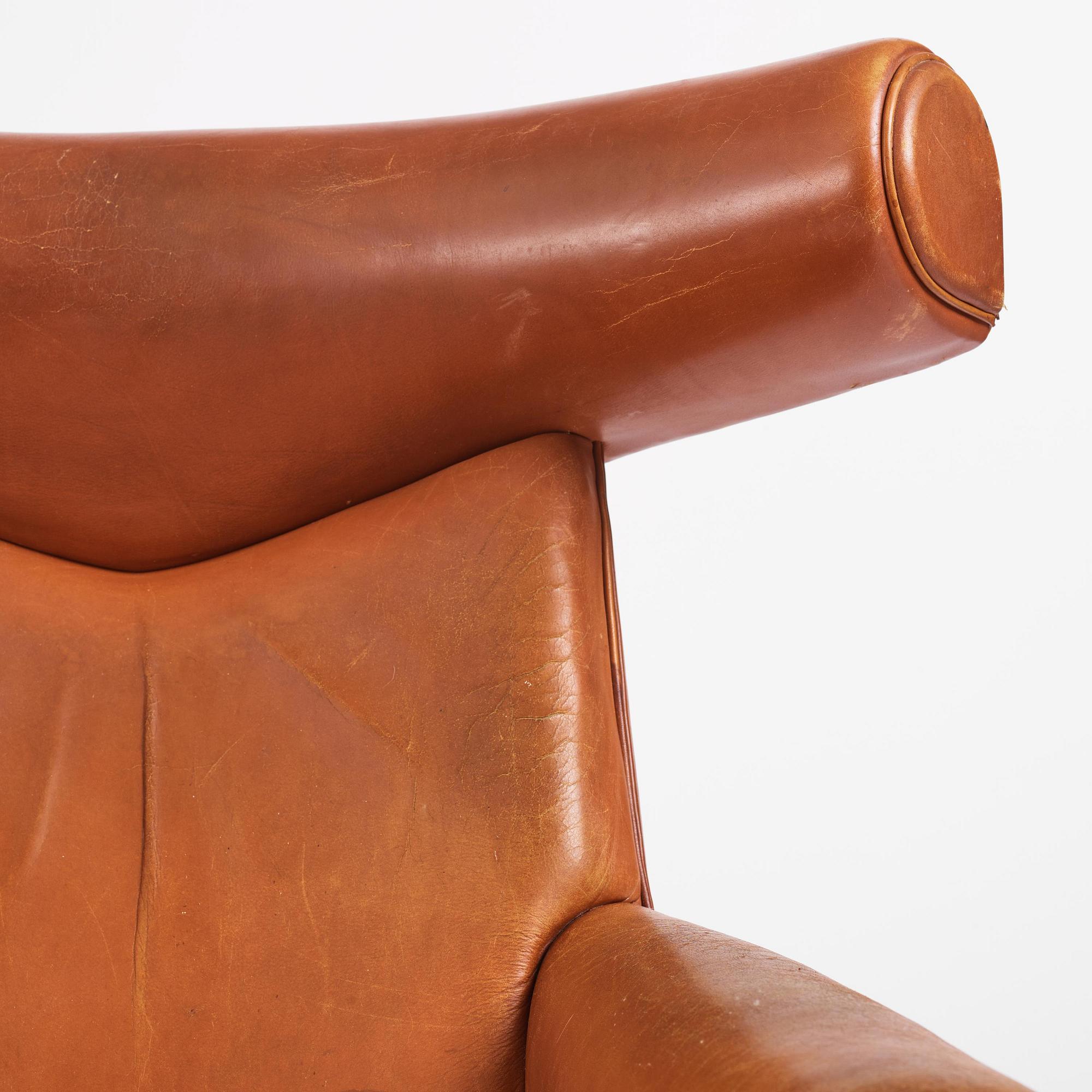 Hans J. Wegner, fåtölj med fotpall, "Ox Chair", sannolikt tillverkad av AP-stolen, Danmark, 1960-tal.
