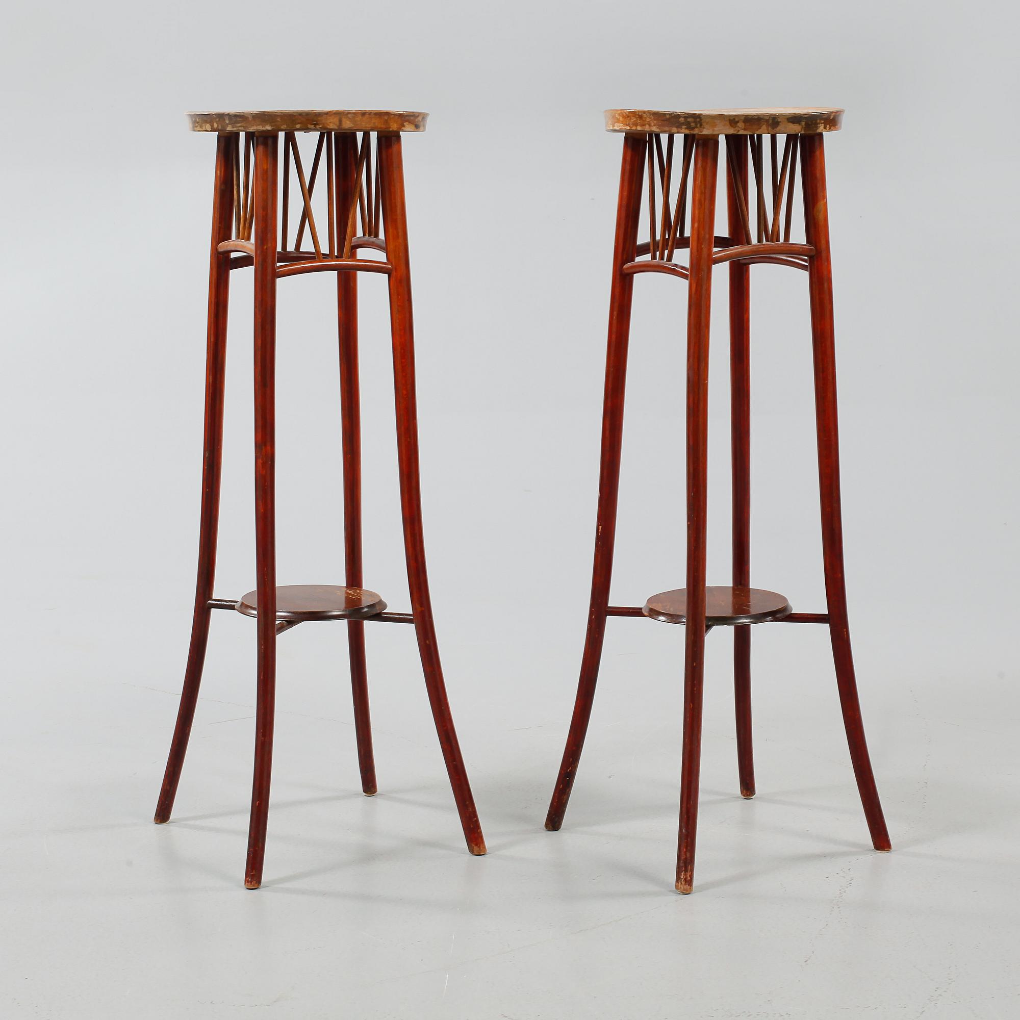 PIEDESTALER, 2st, 1900-tal.